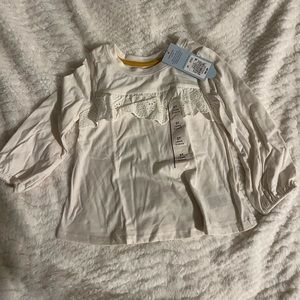 Cat & Jack girls long sleeve tee. Size 2T